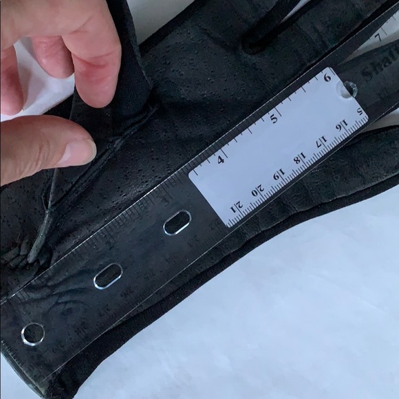 CLEARANCE Vintage Black Leather Gloves - Picture 8 of 8